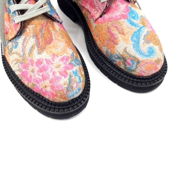 Charlotte Stone | Warren Brocade Boots in Multi Floral - Picture 4 of 11